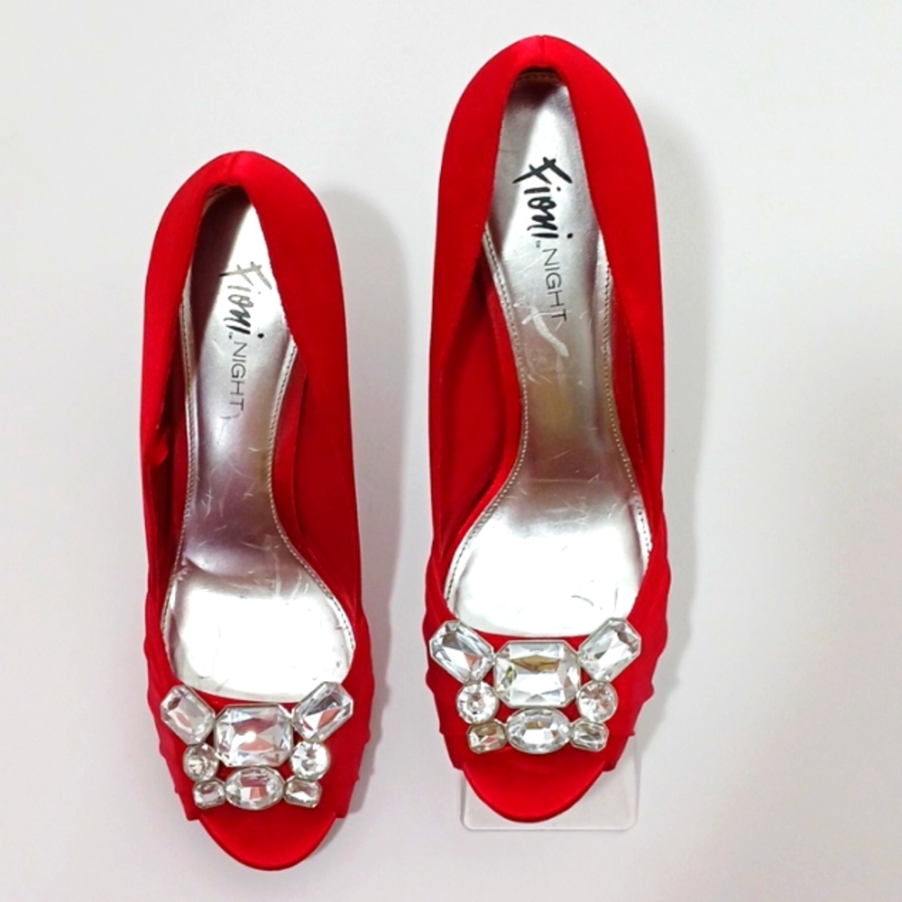 Fioni Night Red Satin Jeweled Peep Toe Stiletto Pumps Size 10